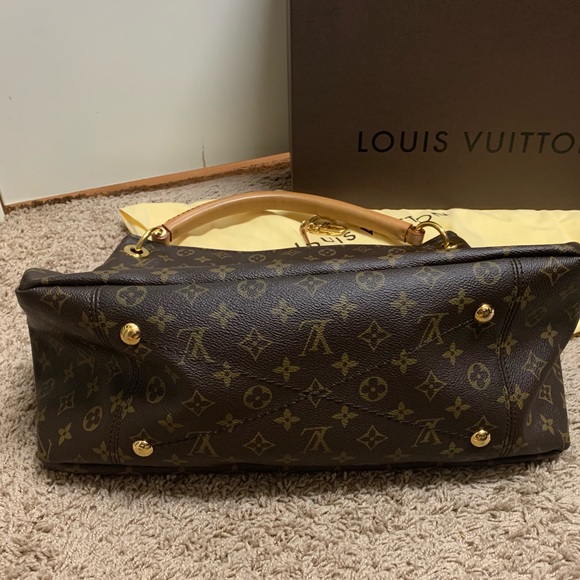 Louis Vuitton Artsy Monogram - Picture 4 of 8